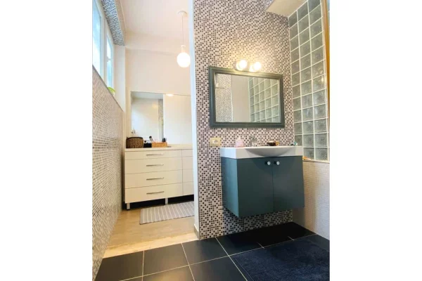 Appartamento in vendita a Tirana 2+1, Arredato