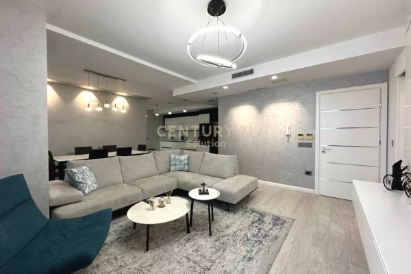 Appartamento in vendita a Tirana 3+1, Arredato