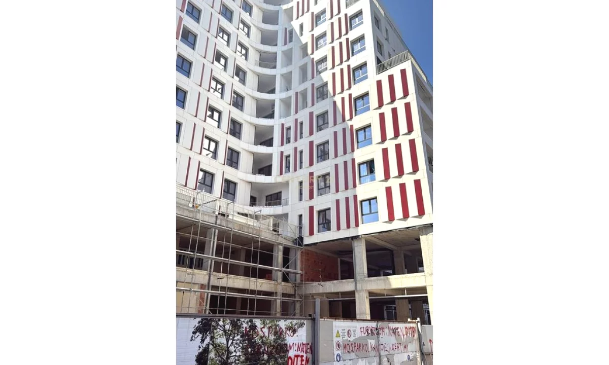 Appartamento in vendita a Tirana 2+1, Vuoto