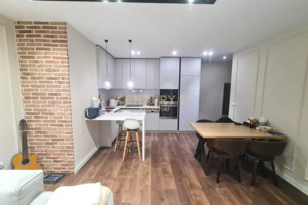 Shtepi me qera Apartament ne Tirane, 1+1, Mobilimi E mobiluar, Pagesa 500  Euro.