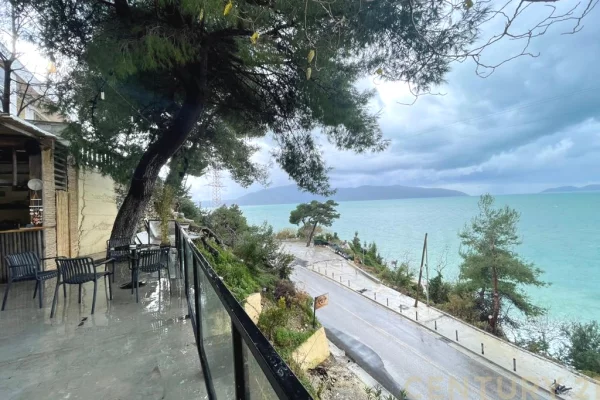 Ambient biznesi me qera 5+1 ne Vlore - 3,750 Euro