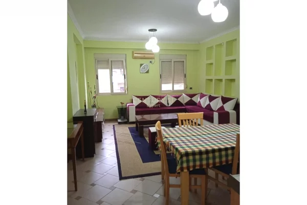 Shtepi me qera 1+1 ne Tirane - 680 Euro