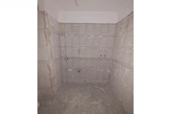 Appartamento in vendita a Tirana 1+1, Vuoto