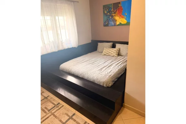 Appartamento in vendita a Tirana 2+1, Arredato