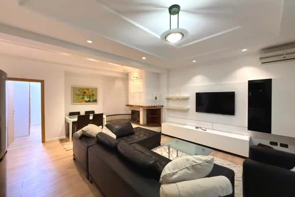 Apartment 2+1 For Rent at Vilat Amerikane, Elbasan Street - 600€ | 120 m²