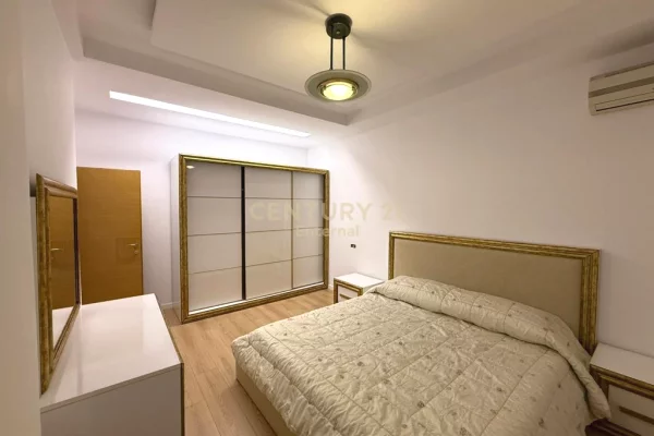 Shtepi me qera Apartament ne Tirane, 2+1, Mobilimi E mobiluar, Pagesa 600  Euro.