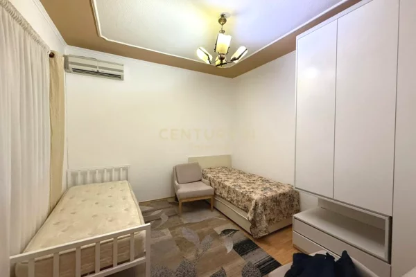 Shtepi me qera Apartament ne Tirane, 2+1, Mobilimi E mobiluar, Pagesa 600  Euro.