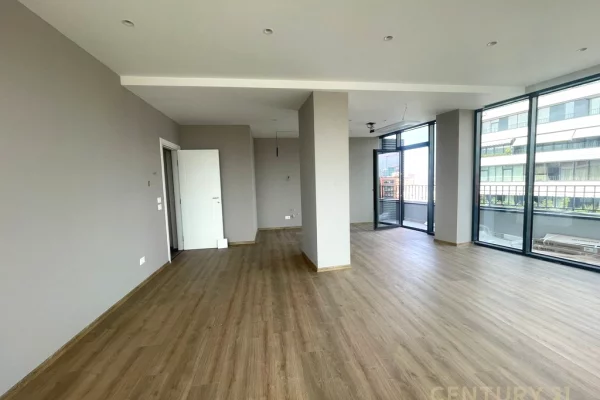 Ambient biznesi me qera 3+1 ne Tirane - 2,500 Euro