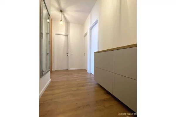 Appartamento in vendita a Tirana 2+1, Arredato