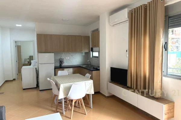 Appartamento in vendita a Durazzo 1+1, Arredato