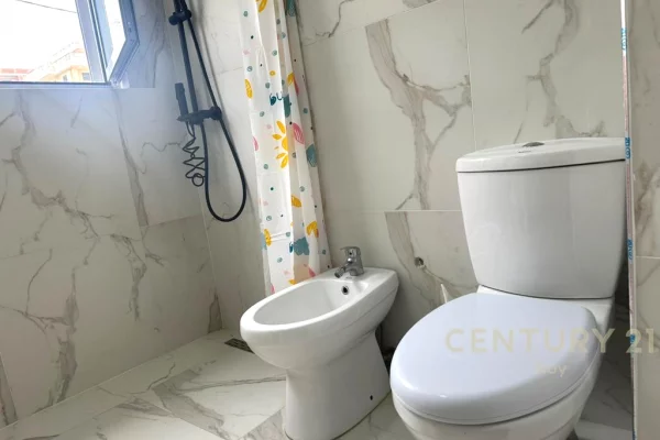 Appartamento in vendita a Durazzo 1+1, Arredato