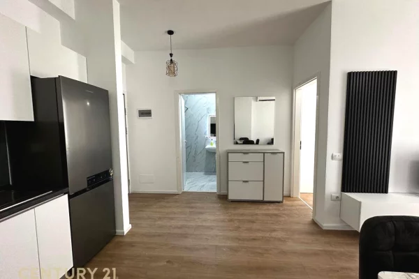 Appartamento in vendita a Tirana 1+1, Arredato