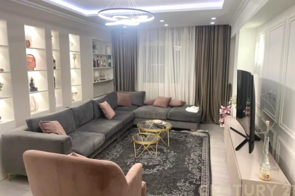 House for Rent 3+1 in Tirana - 1,600 Euro