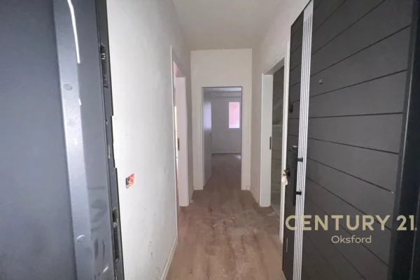 Appartamento in vendita a Tirana 1+1, Vuoto