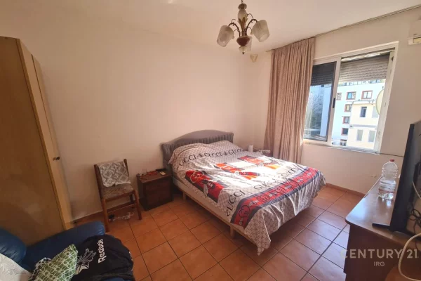 Appartamento in vendita a Tirana 4+1, Arredato