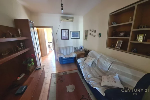 Appartamento in vendita a Tirana 4+1, Arredato