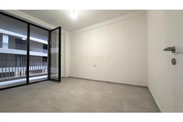 Apartment for rent in Tirana 3+1, Emty