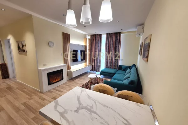 Shtepi me qera Apartament ne Tirane, 2+1, Mobilimi E mobiluar, Pagesa 1,500  Euro.