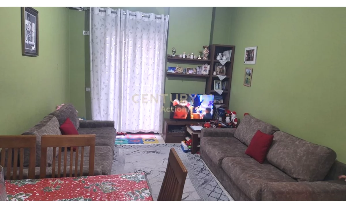 Appartamento in vendita a Tirana 1+1, Arredato