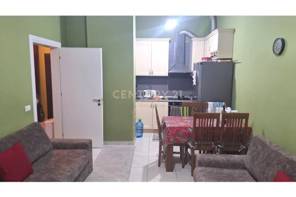 Appartamento in vendita a Tirana 1+1, Arredato