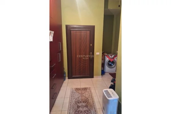 Appartamento in vendita a Tirana 1+1, Arredato