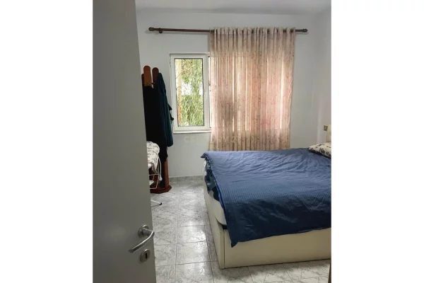 Appartamento in vendita a Tirana 2+1, Arredato