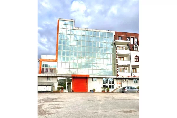 Jepet me qira godine biznesi ne Unazen e Re!