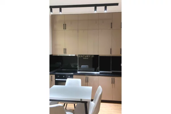 Shtepi me qera Apartament ne Tirane, 1+1, Mobilimi E mobiluar, Pagesa 650  Euro.