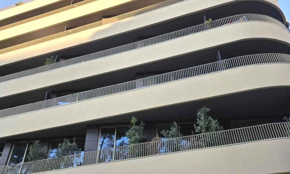 Shtepi me qera Apartament ne Tirane, 2+1, Mobilimi E mobiluar, Pagesa 2,000  Euro.