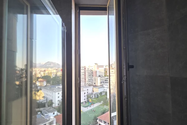Shtepi me qera Apartament ne Tirane, 2+1, Mobilimi E mobiluar, Pagesa 2,000  Euro.