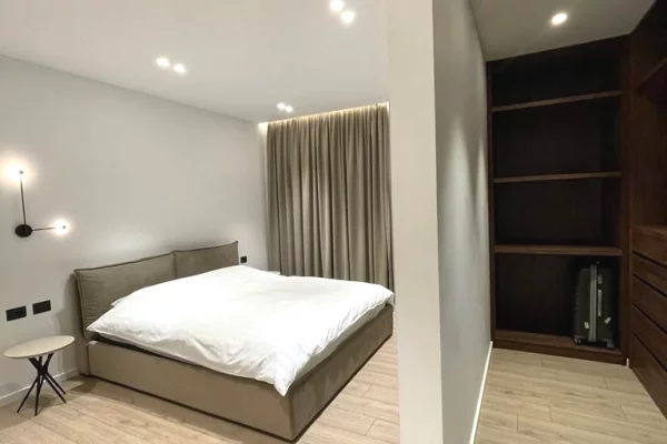 Shtepi me qera Apartament ne Tirane, 2+1, Mobilimi E mobiluar, Pagesa 2,000  Euro.