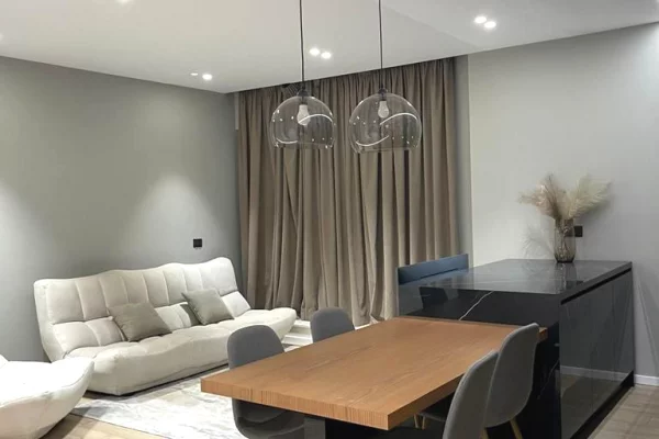 Shtepi me qera Apartament ne Tirane, 2+1, Mobilimi E mobiluar, Pagesa 2,000  Euro.