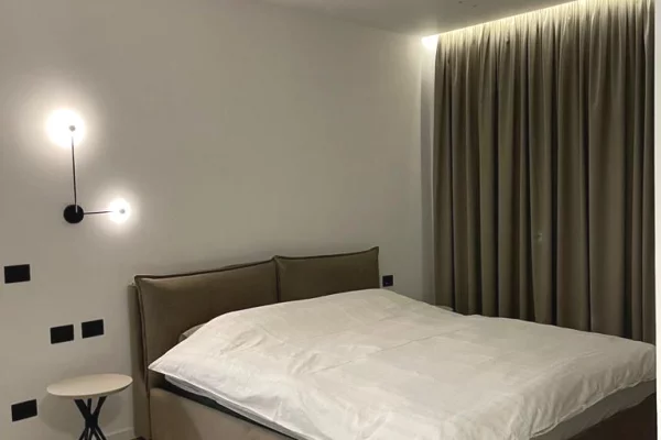 Shtepi me qera Apartament ne Tirane, 2+1, Mobilimi E mobiluar, Pagesa 2,000  Euro.