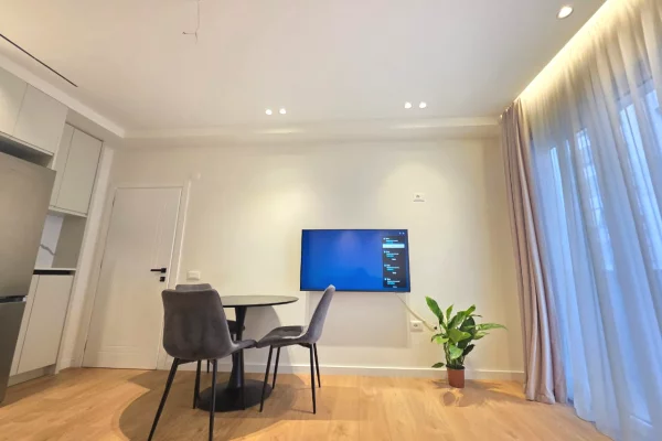 Appartamento in affitto a Tirana 1+1, Arredato