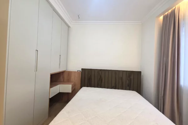 Appartamento in affitto a Tirana 1+1, Arredato