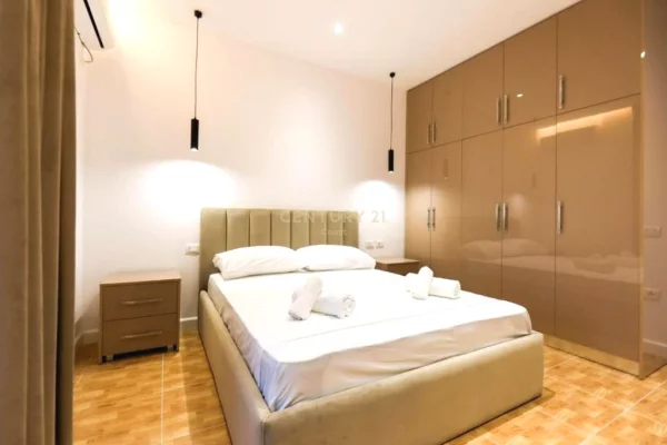 Shtepi me qera Apartament ne Vlore, 2+1, Mobilimi E mobiluar, Pagesa 800  Euro.