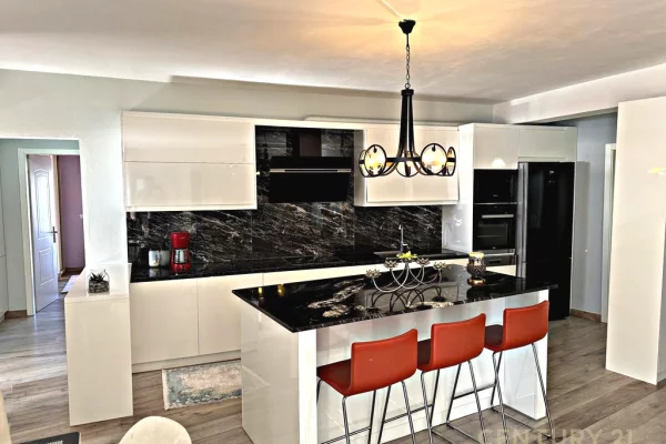 Apartment for sale in Saranda 3+1, Furnished