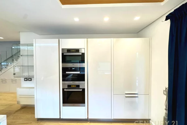 Luxury villas for rent in Tirana 3+1, Furnished