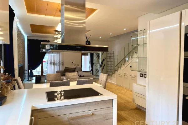 Luxury villas for rent in Tirana 3+1, Furnished