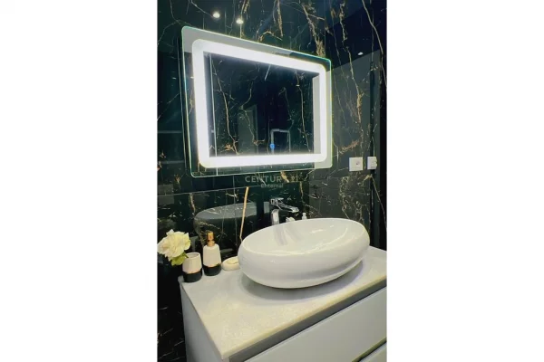 Appartamento in vendita a Tirana 2+1, Arredato