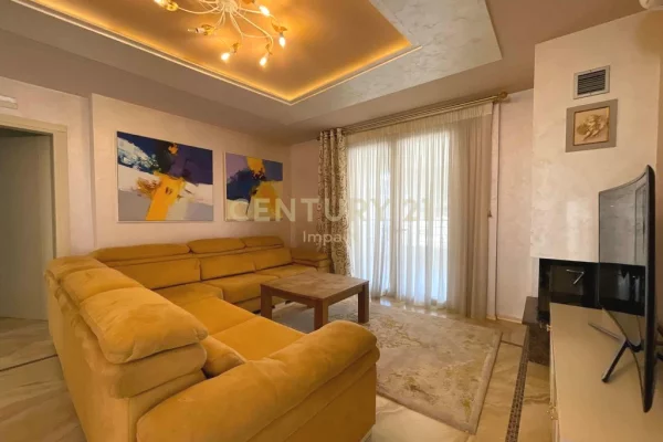 Casa in vendita 4+1 a Tirana - 435,000 Euro