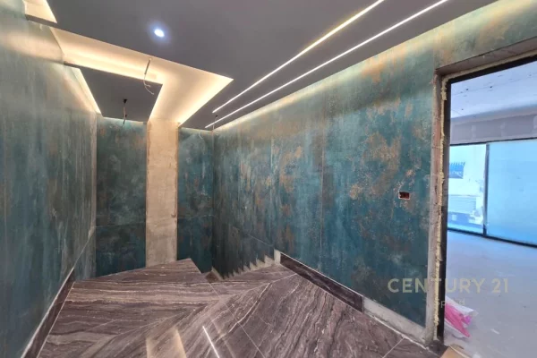 Ambient biznesi me qera 3+1 ne Tirane - 2,500 Euro