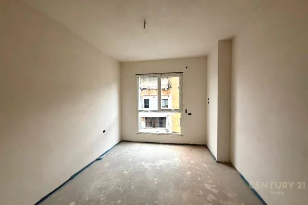 Appartamento in vendita a Tirana 2+1, Vuoto