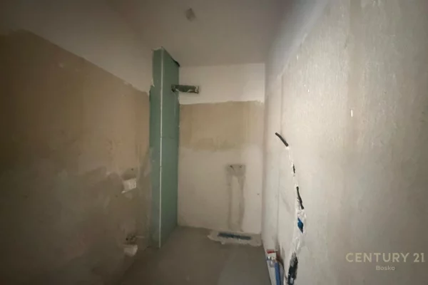 Appartamento in vendita a Tirana 2+1, Vuoto