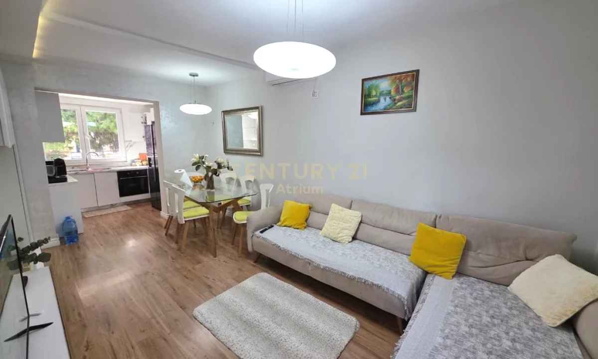 Villa di lusso in vendita a Tirana 3+1, Arredato