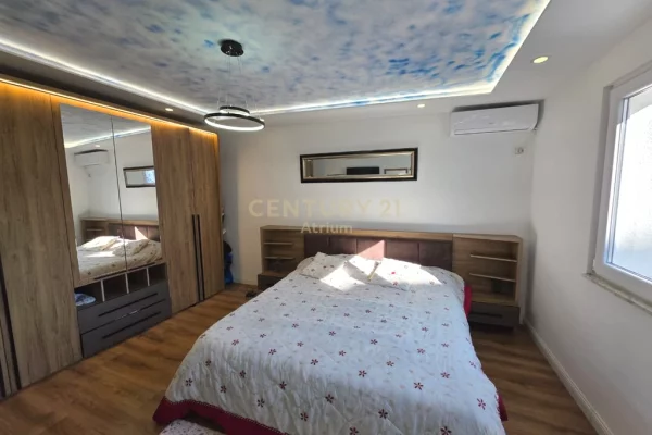 Villa di lusso in vendita a Tirana 3+1, Arredato