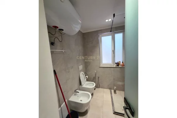 Villa di lusso in vendita a Tirana 3+1, Arredato