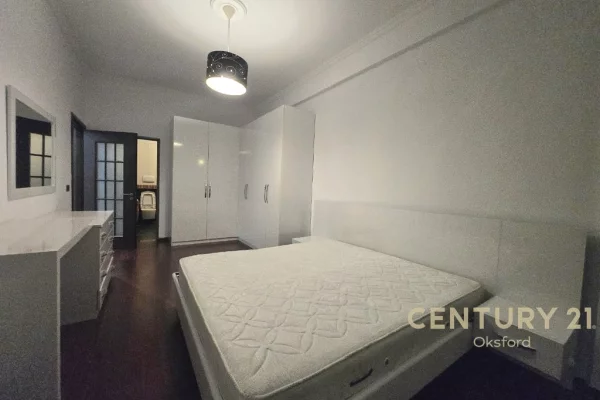 Appartamento in vendita a Tirana 2+1, Arredato