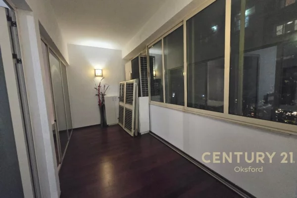 Appartamento in vendita a Tirana 2+1, Arredato