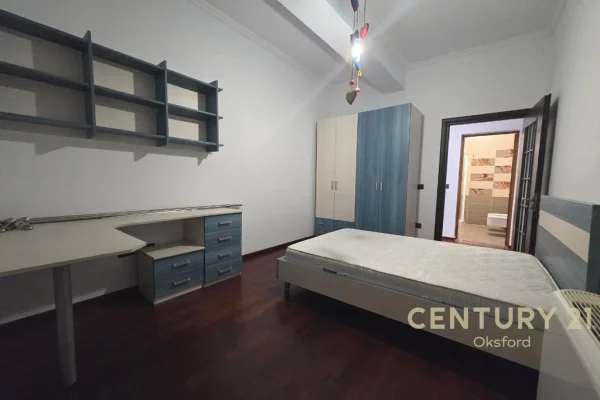 Appartamento in vendita a Tirana 2+1, Arredato